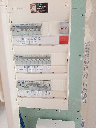 Installation électrique complète à Saint-Quentin-1